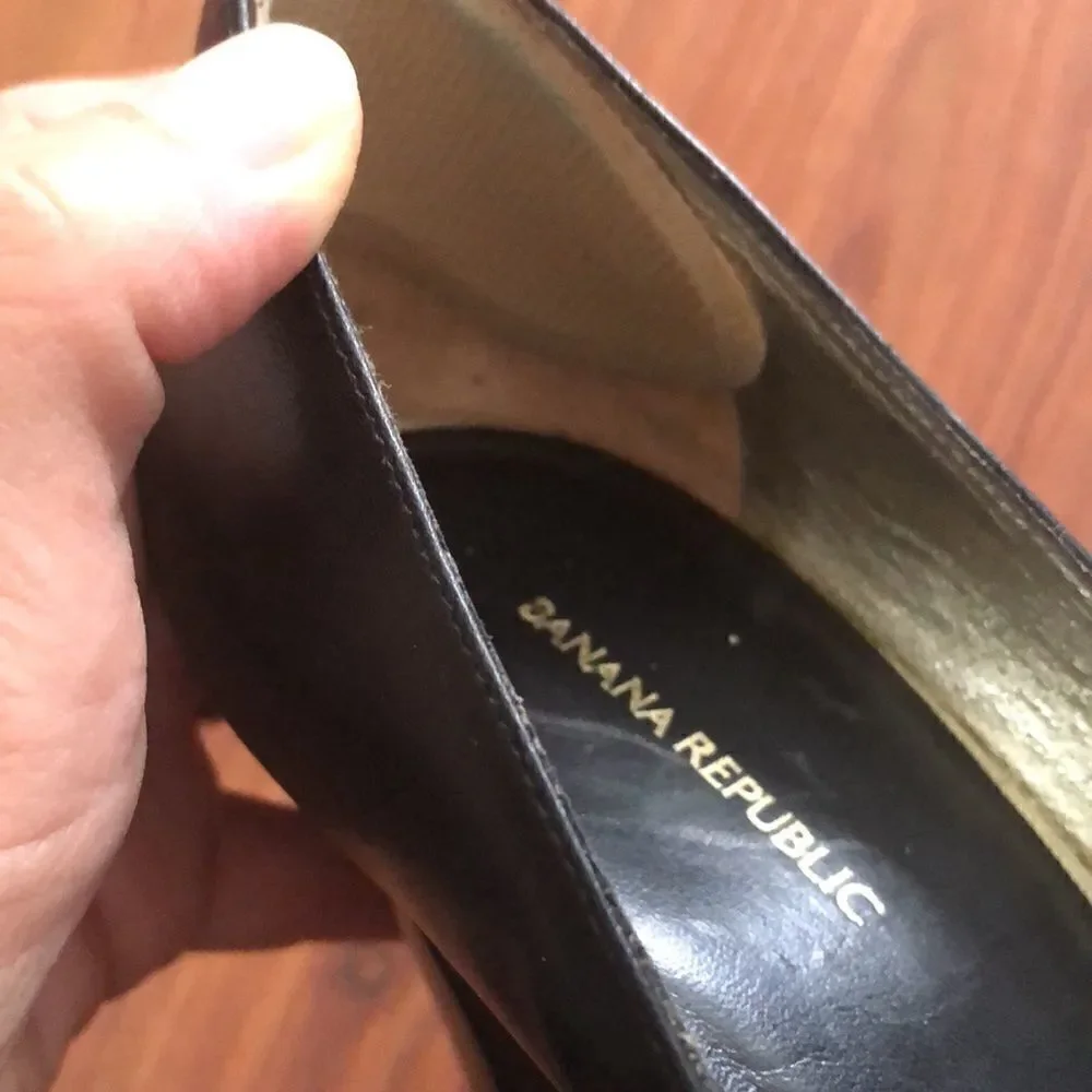 Banana Republic Black good peep toe heels 9